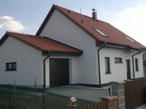 Přízemní rodinné domy s podkrovím, zastavěná plocha 115 m2